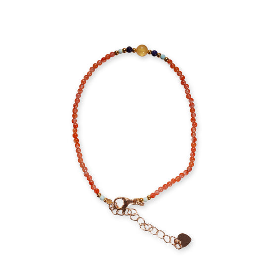 Ultra Fijne Nanhong Agaat Armband – Minimalistische Rode Edelsteen Armband met Verstelbare Sluiting