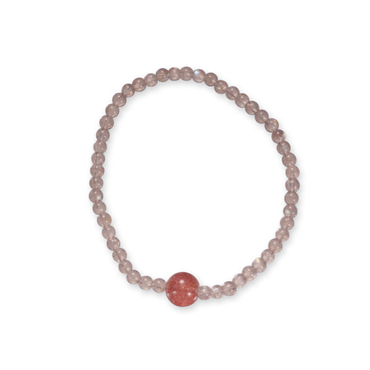 Grijze Maansteen Armband met Aardbeienkwarts – Subtiele Edelsteen met Zachte Glans en Accentkraal
