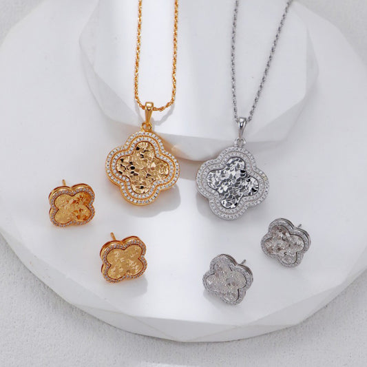 Klaver Sieradenset – 925 Sterling Zilver Goud Vergulde geluks Ketting en Oorbellen