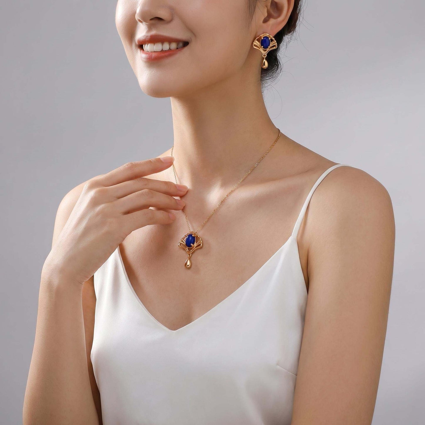 Lapis Lazuli Sieradenset – 925 Sterling Zilver Ketting en Oorbellen